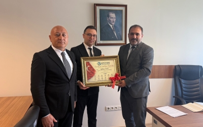 Sanayi Bakanlığı Kimya, Sağlık, Tekstil ve Ağaç Ürünleri Sanayi Daire Başkanı Sayın Gökhan YAZICI'yı makamında ziyaret ettik.